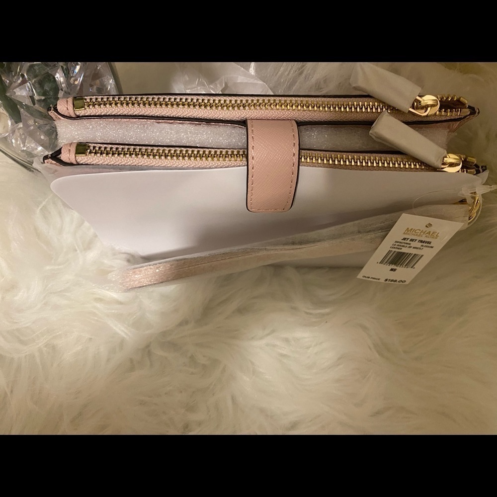 Michael Kors LG Double Zip Wristlet Leather NWT - Picture 7 of 16